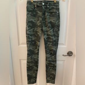Good American Camo Good Waist Jeans